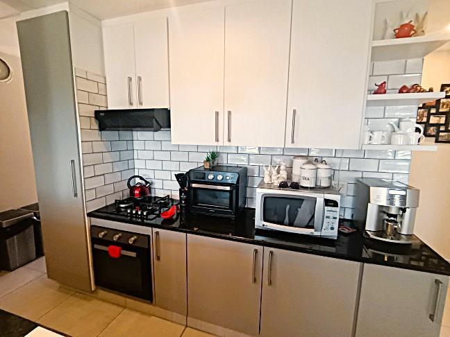 3 Bedroom Property for Sale in Island View Western Cape